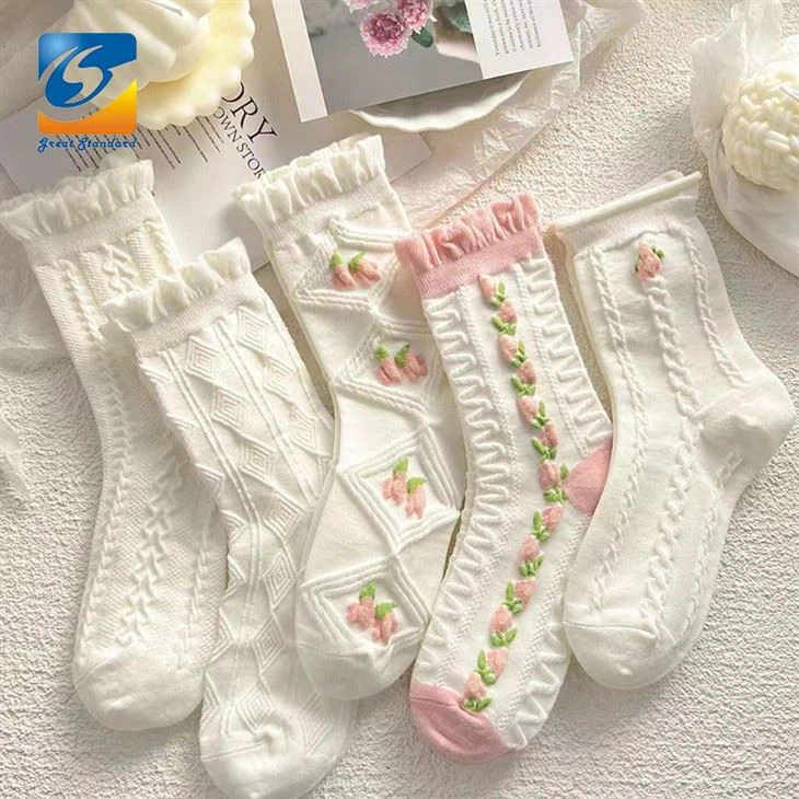 Blommiga strumpor för kvinnor